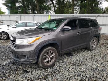  Salvage Toyota Highlander