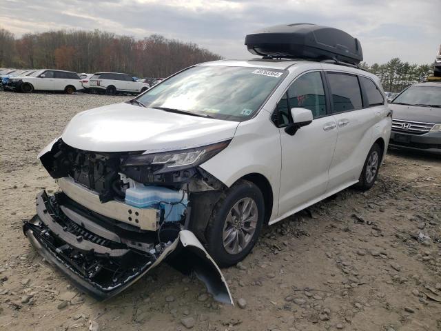  Salvage Toyota Sienna