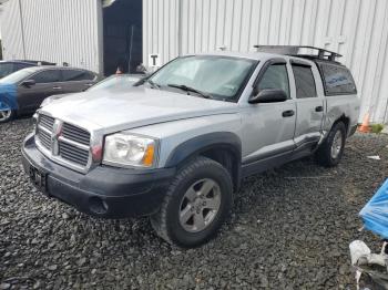  Salvage Dodge Dakota