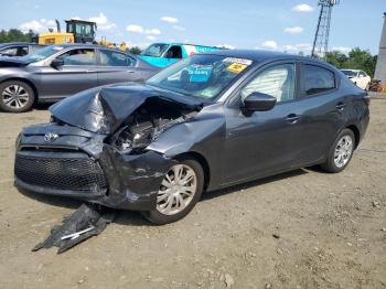  Salvage Toyota Yaris