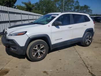  Salvage Jeep Cherokee