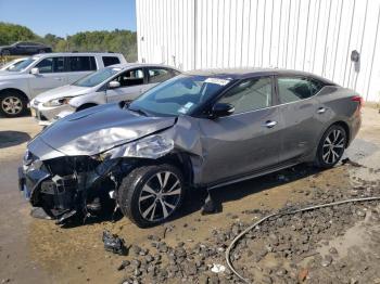  Salvage Nissan Maxima