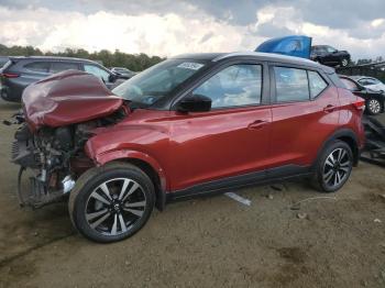  Salvage Nissan Kicks