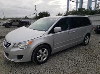  Salvage Volkswagen Routan