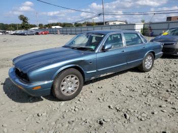  Salvage Jaguar Xj8