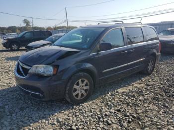  Salvage Chrysler Minivan