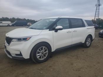  Salvage Kia Carnival