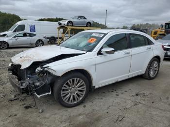  Salvage Chrysler 200