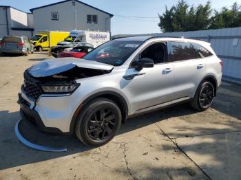  Salvage Kia Sorento