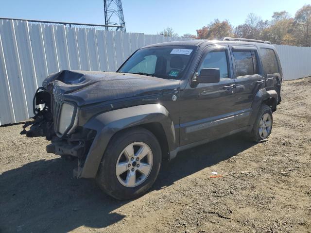  Salvage Jeep Liberty