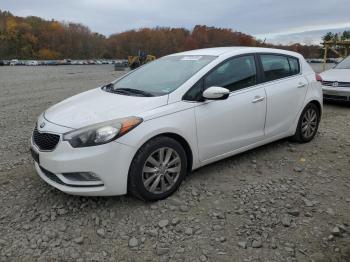  Salvage Kia Forte