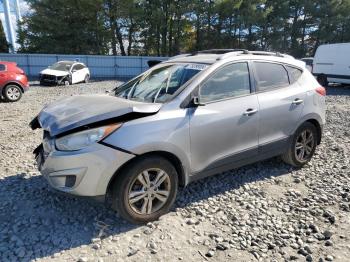  Salvage Hyundai TUCSON