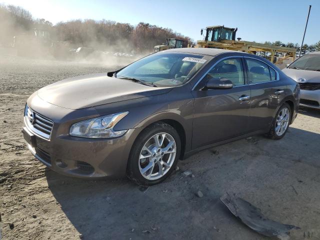  Salvage Nissan Maxima