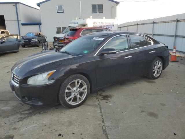  Salvage Nissan Maxima