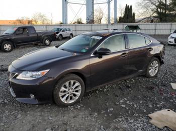  Salvage Lexus Es