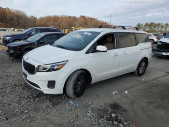  Salvage Kia Sedona