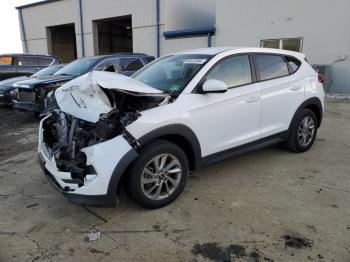  Salvage Hyundai TUCSON