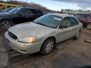  Salvage Ford Taurus