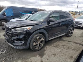  Salvage Hyundai TUCSON