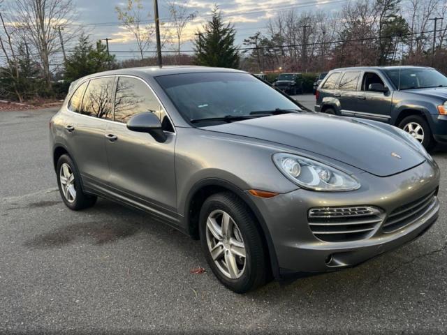  Salvage Porsche Cayenne