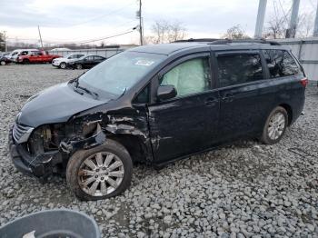  Salvage Toyota Sienna