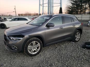  Salvage Mercedes-Benz GLA