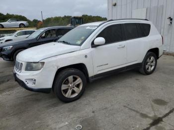  Salvage Jeep Compass