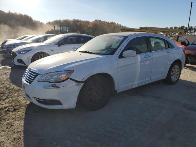  Salvage Chrysler 200