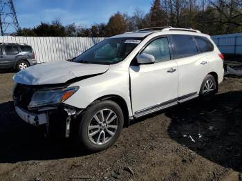  Salvage Nissan Pathfinder