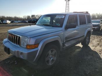  Salvage Jeep Commander