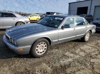  Salvage Jaguar Xj8