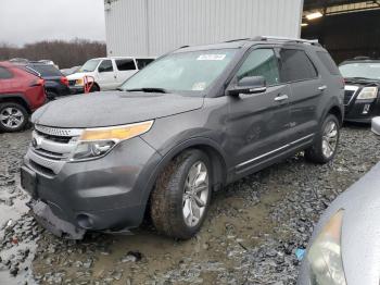  Salvage Ford Explorer