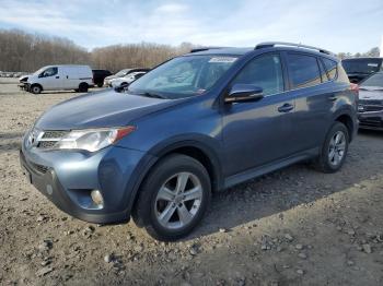  Salvage Toyota RAV4