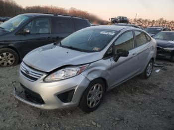  Salvage Ford Fiesta