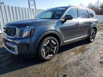  Salvage Kia Telluride