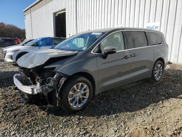  Salvage Chrysler Pacifica