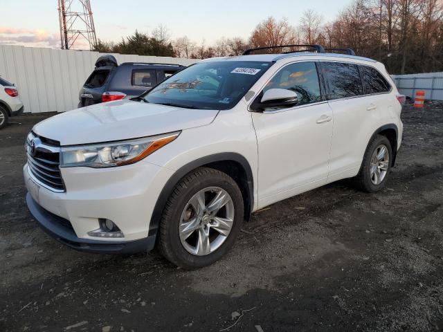  Salvage Toyota Highlander