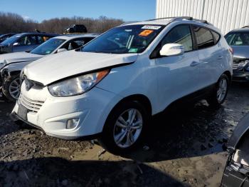  Salvage Hyundai TUCSON