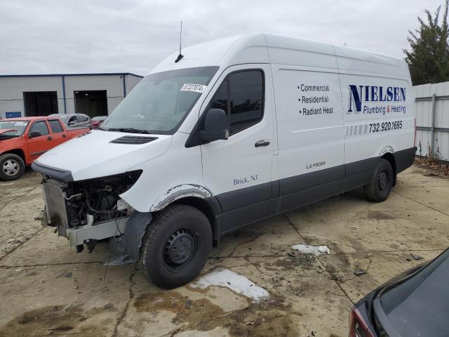  Salvage Mercedes-Benz Sprinter