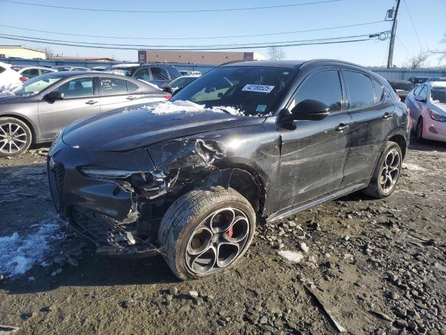  Salvage Alfa Romeo Stelvio