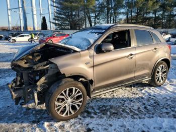  Salvage Mitsubishi Outlander