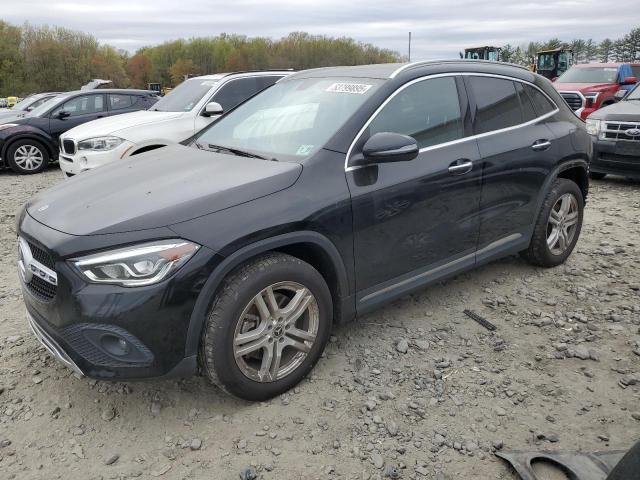  Salvage Mercedes-Benz GLA