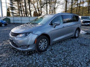  Salvage Chrysler Pacifica
