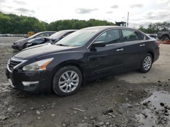  Salvage Nissan Altima