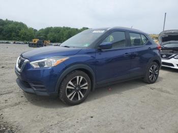  Salvage Nissan Kicks