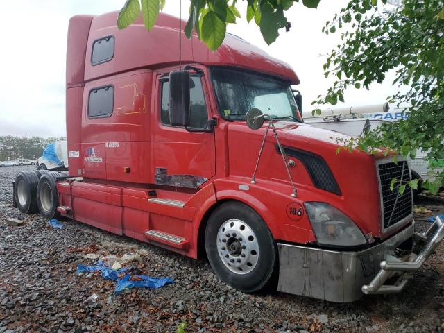  Salvage Volvo Vnl