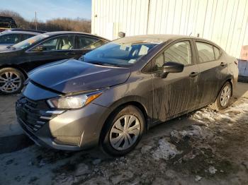  Salvage Nissan Versa