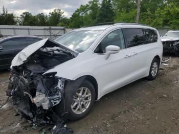  Salvage Chrysler Pacifica