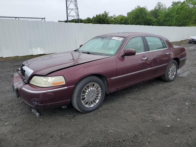  Salvage Lincoln Towncar