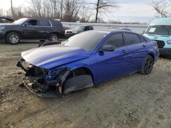  Salvage Hyundai ELANTRA